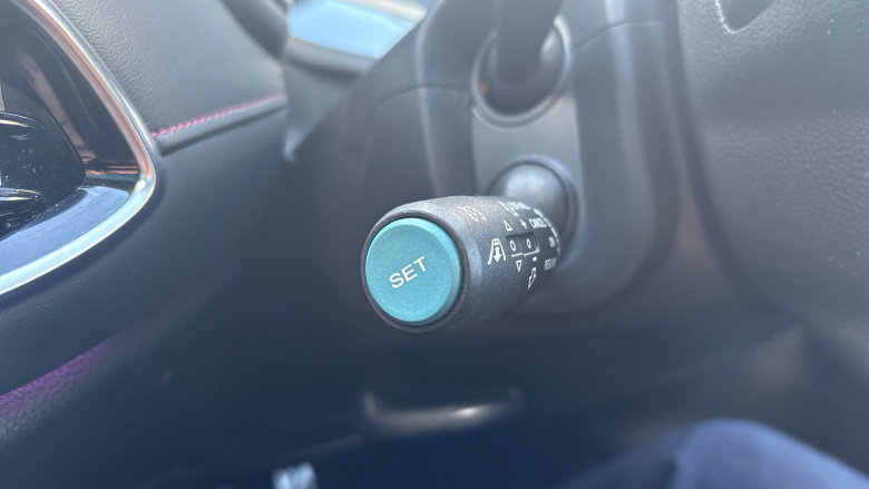 MG Hs 1.5 T-GDI Exclusive 5dr DCT Petrol Hatchback